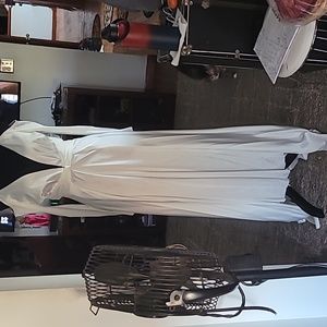 White cutvout shoulder dress.